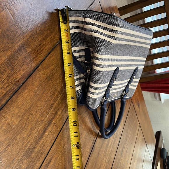 Kate Spade Handbag. Blue and off white stripe, excellent condition! - Picture 5 of 14